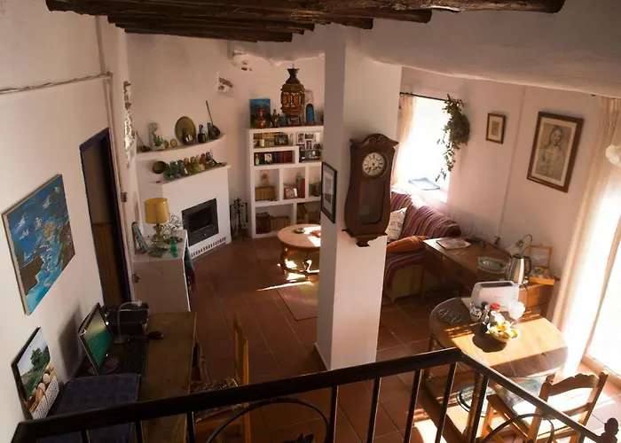 Homestay La Flecha Abrucena
