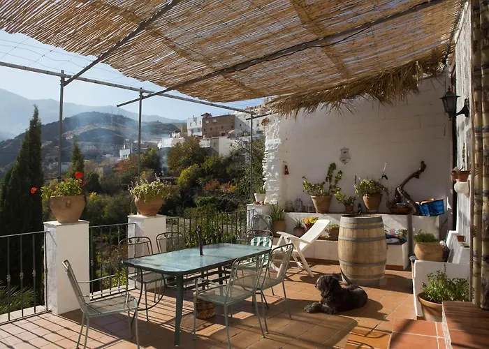 La Flecha Homestay Abrucena