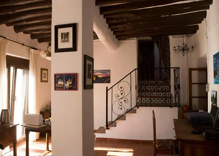 La Flecha Homestay *