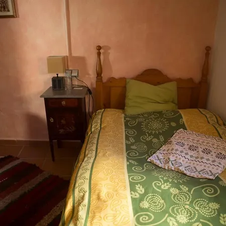 Homestay La Flecha Abrucena
